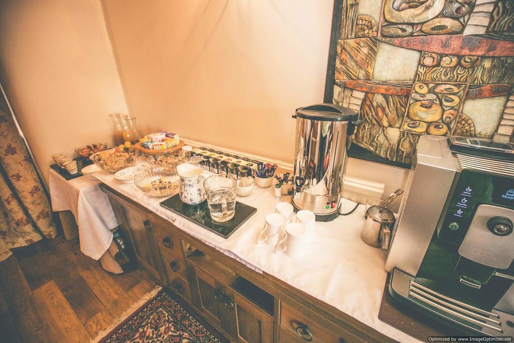 Weycroft Mill House Bed And Breakfast Axminster Dış mekan fotoğraf